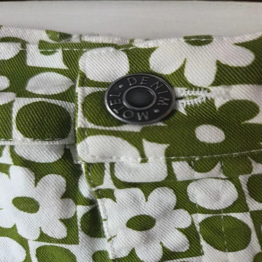 Motel Denim handmade cotton stretchy wide leg green and white flower pants - Picture 3 of 11